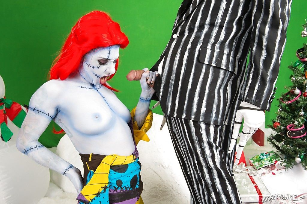 Amateur chick Joanna Angel and guy don creepy cosplay outfits before fucking - part 2