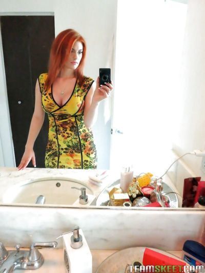 Amateur redhead Mädchen Rainia Belle Macht sexy Amüsant selbst Aufnahmen