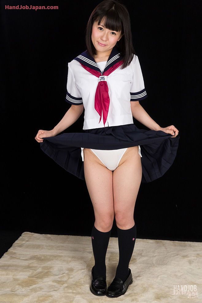 giapponese Ragazza in marinaio uniforme Cretini un cazzo Fino a si colpi la sua carico di sperma