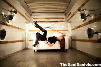 solo Chica Dani Daniels expone su tapizados muff en De vuelta de Un uhaul camión