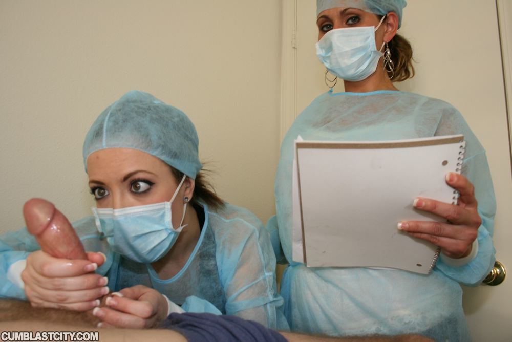 Seductora chicas en enfermera uniformes jerking off Un grande polla