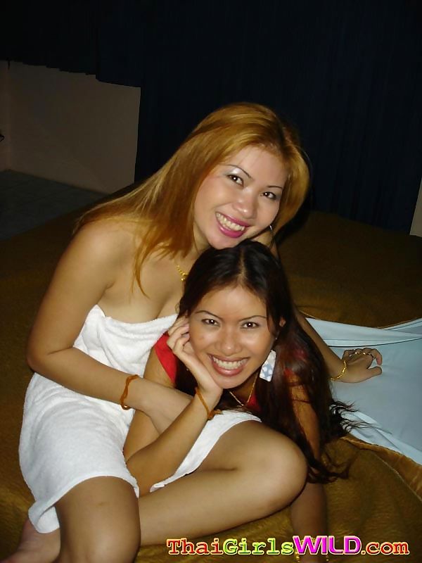 性感的 泰国 双 姐妹 得到 野生的 和 疯狂的 在 这些 照片 一部分 835