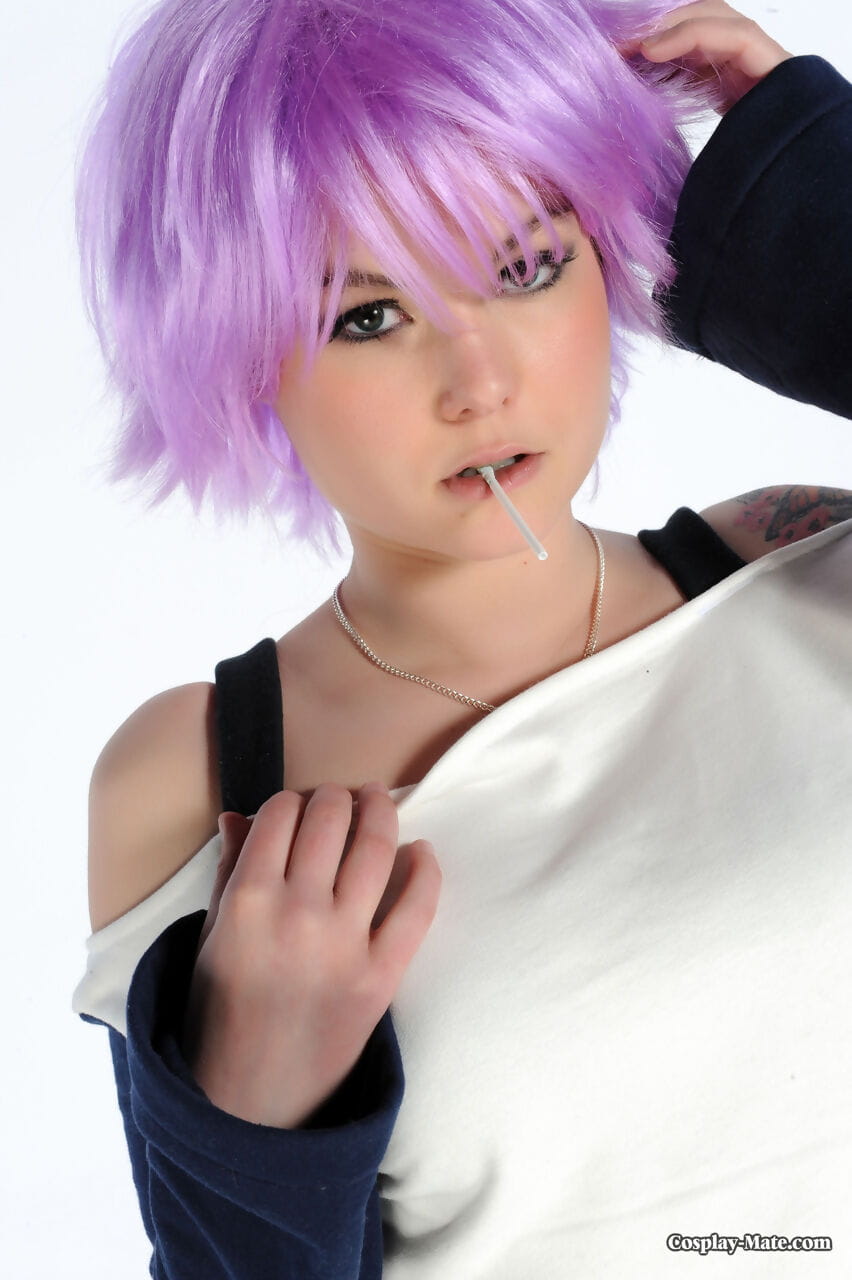 紫 髪 女の子 kasey オルセン 広がる 彼女の 滑り と lollipop に 彼女の 口