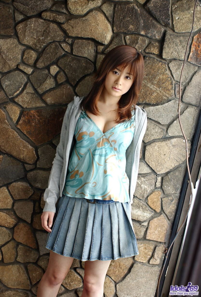 جميلة اليابانية فتاة Sumire عايدة زلات انظر من خلال سراويل أكثر لها الحمار