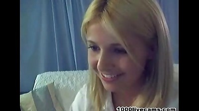 Blond amateur webcam tiener